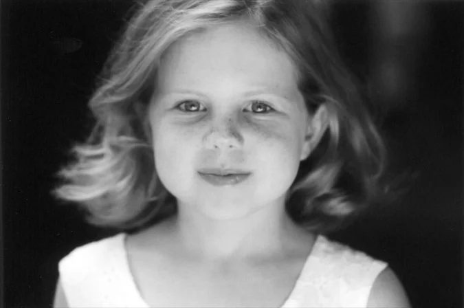 Black and white portrait sitting by Angelique Antoniou, Portraits 15