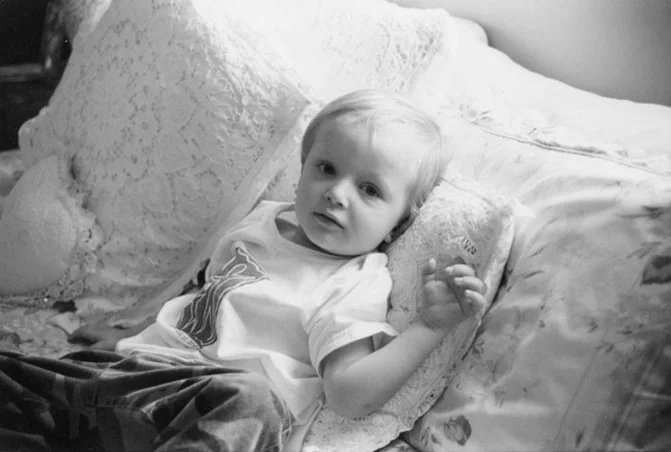 Black and white portrait sitting by Angelique Antoniou, Portraits 23