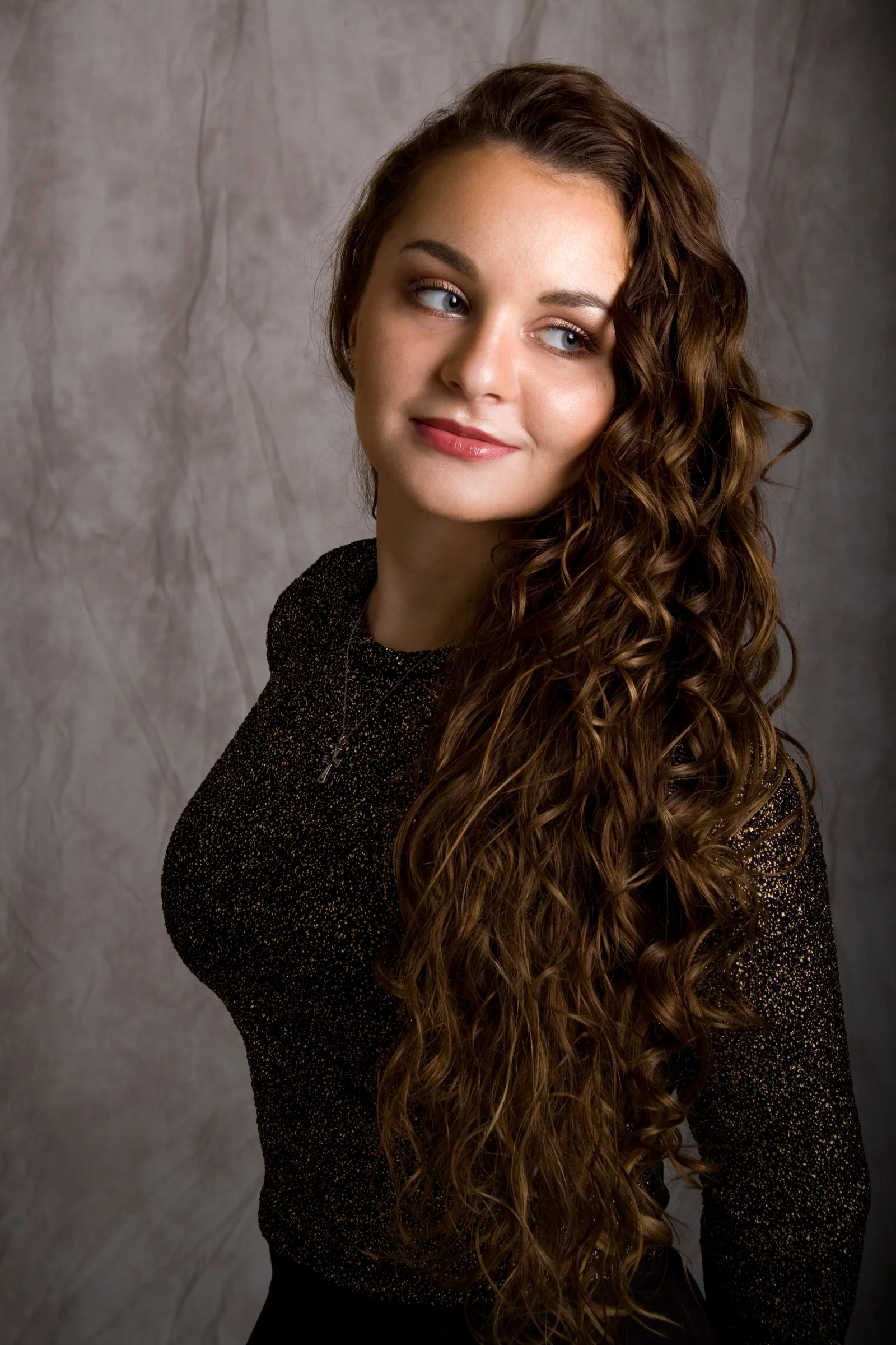 Colour studio portrait by Angelique Antoniou, Studio 22