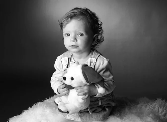 Black and white studio portrait by Angelique Antoniou, Studio 25