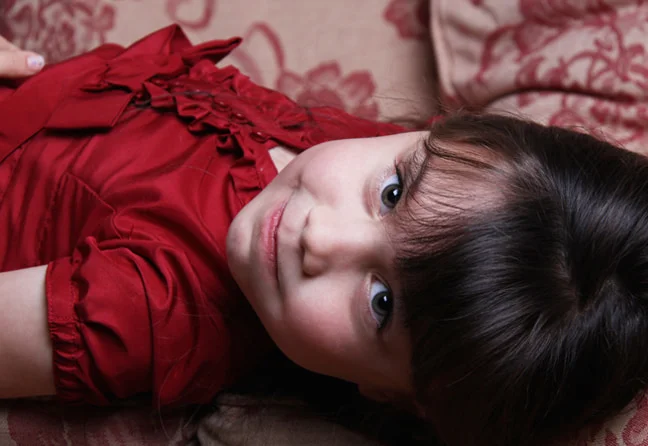 Colour studio portrait by Angelique Antoniou, Studio 30